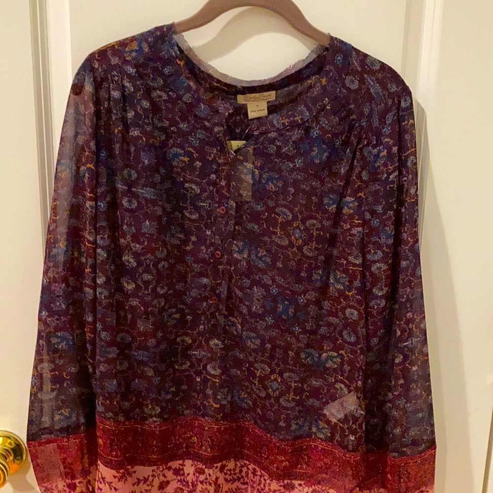 Lucky woman’s top